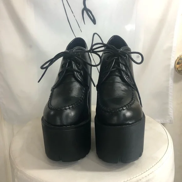 Platform Oxford Heels - Picture 3 of 7